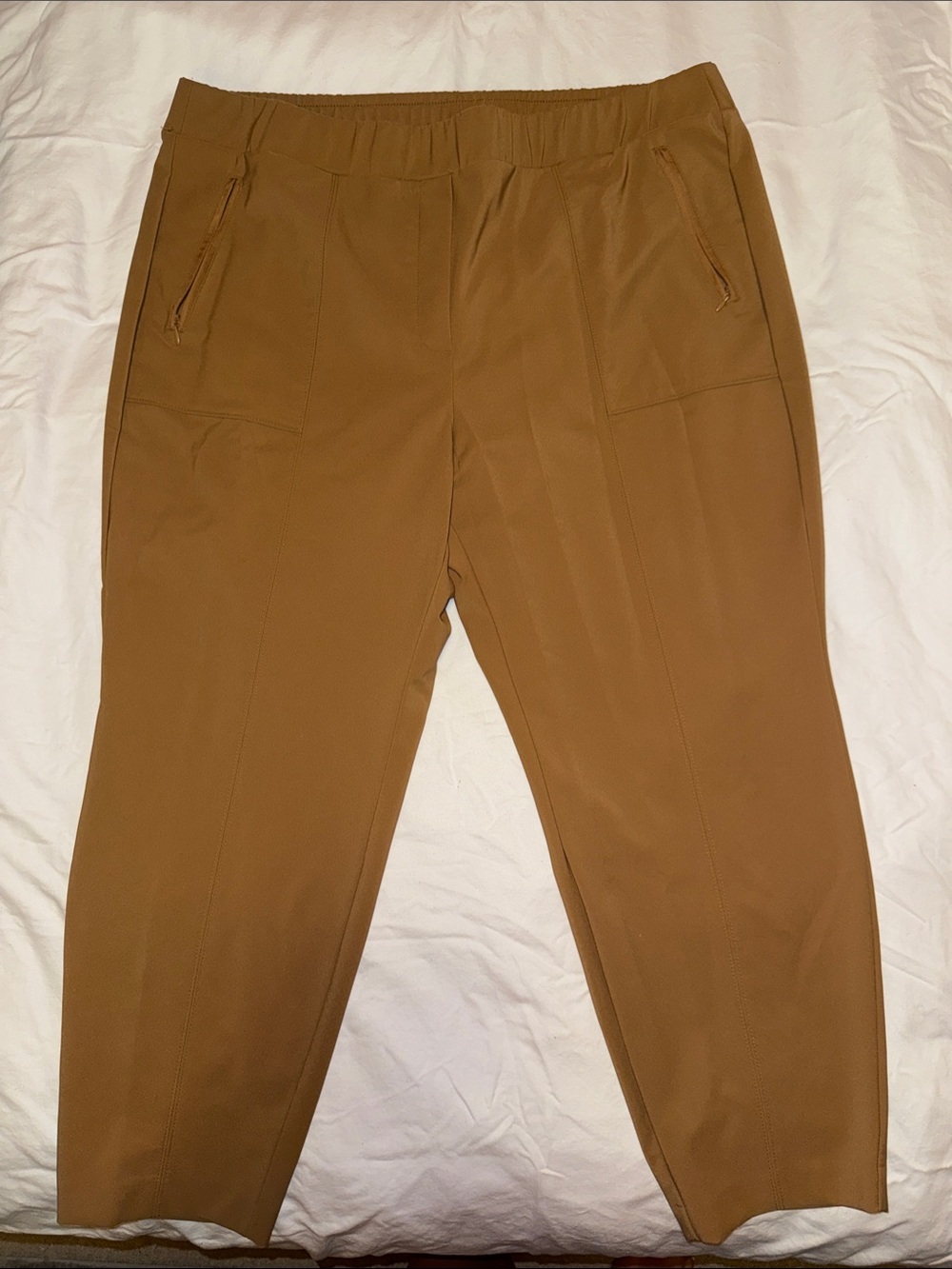 Women’s  Elastic-Waist Pants in Camel Brown